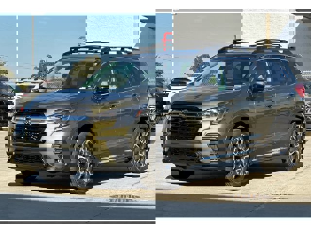 2025 Subaru Ascent Limited photo 7