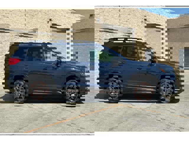 2025 Subaru Ascent Limited photo 2