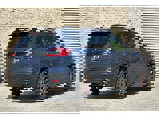 2025 Subaru Ascent Limited photo 3