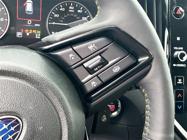 2025 Subaru Ascent Onyx Edition Touring photo 9
