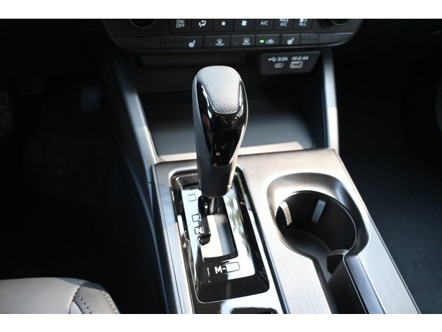 New 2026 CRYSTAL WHITE PEARL Subaru Premium image 25