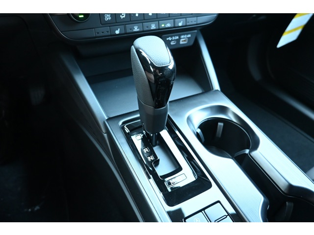 New 2026 DEEP EMERALD GREEN PEARL Subaru Premium image 26