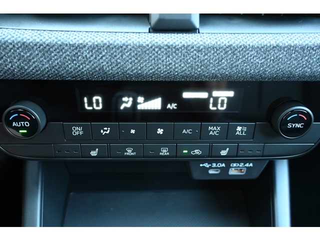 New 2026 DEEP EMERALD GREEN PEARL Subaru Premium image 27
