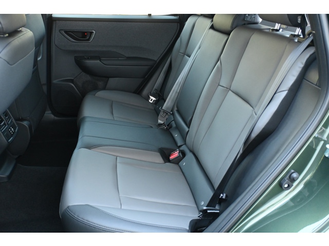 New 2026 DEEP EMERALD GREEN PEARL Subaru Premium image 29