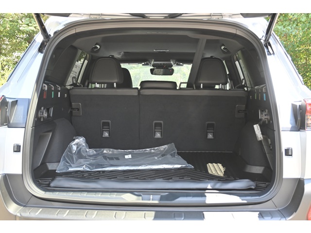 New 2026 ICE SILVER METALLIC Subaru Premium image 36