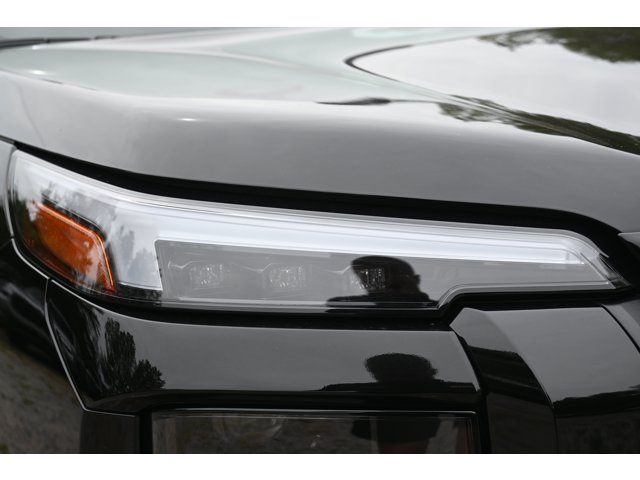 New 2026 CRYSTAL BLACK SILICA Subaru Premium image 11