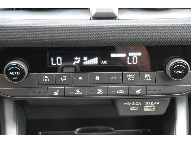 New 2026 CRYSTAL BLACK SILICA Subaru Premium image 29
