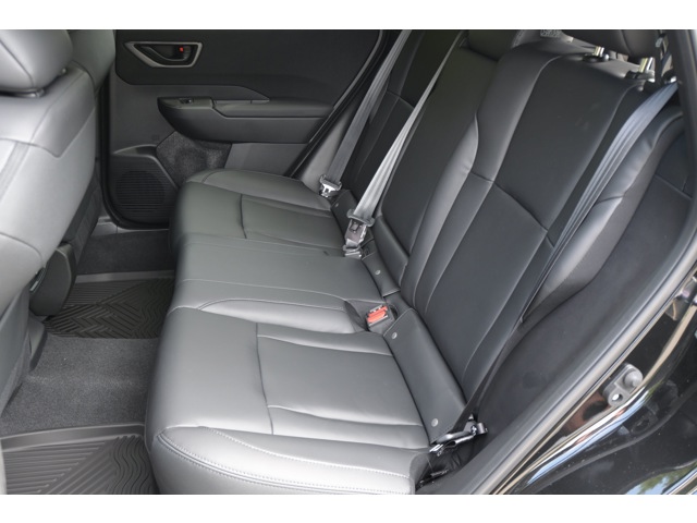 New 2026 CRYSTAL BLACK SILICA Subaru Premium image 32