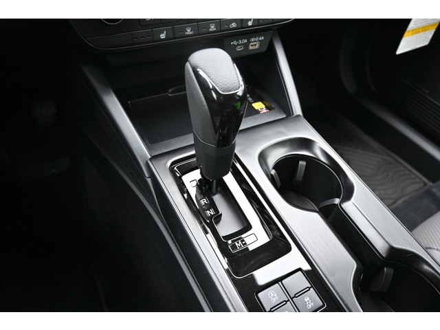 New 2026 CRYSTAL BLACK SILICA Subaru Limited image 28