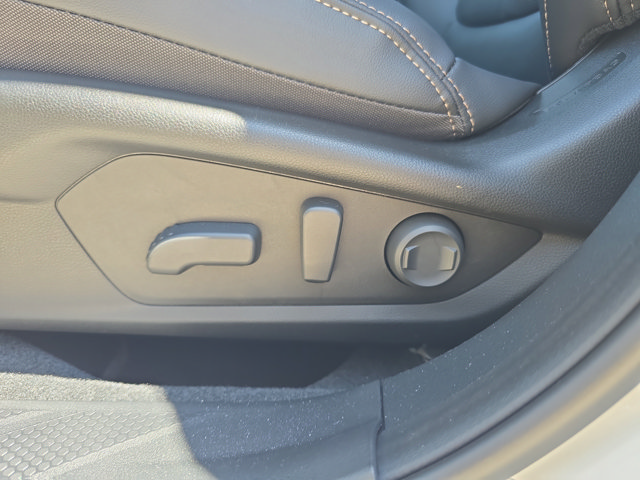 2026 Subaru Outback Limited - Photo 15