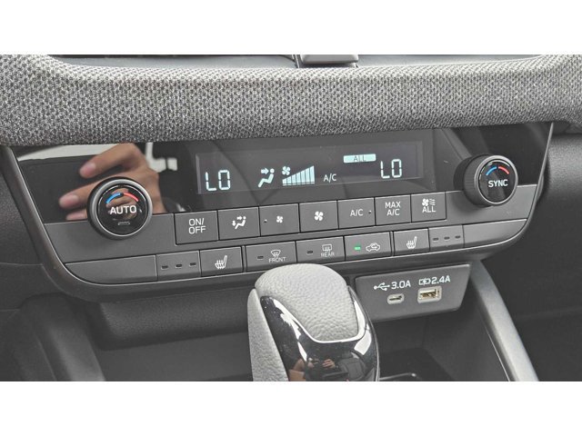2026 Subaru Outback Limited - Photo 17