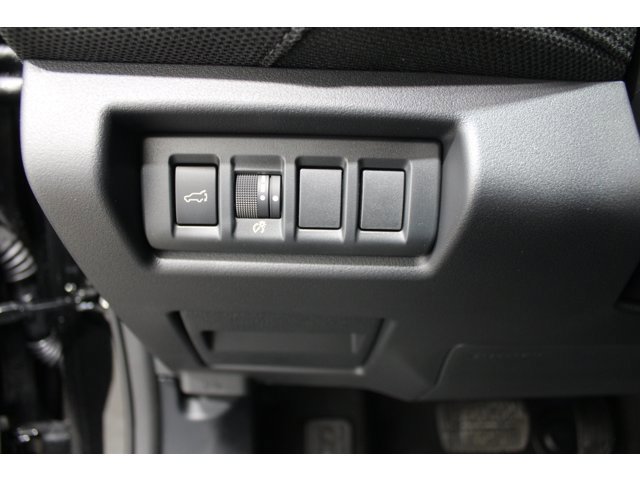 2026 Subaru Outback Limited - Photo 8