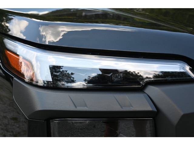 New 2026 CRYSTAL BLACK SILICA Subaru Wilderness image 11
