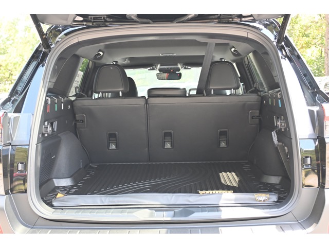 New 2026 CRYSTAL BLACK SILICA Subaru Wilderness image 36