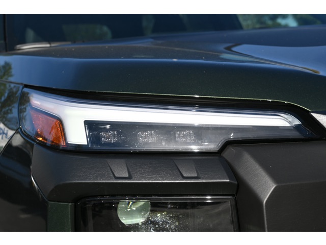 New 2026 DEEP EMERALD GREEN PEARL Subaru Wilderness image 11
