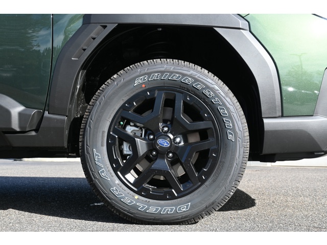 New 2026 DEEP EMERALD GREEN PEARL Subaru Wilderness image 13