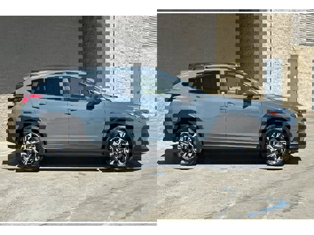 2025 Subaru Crosstrek Premium photo 2