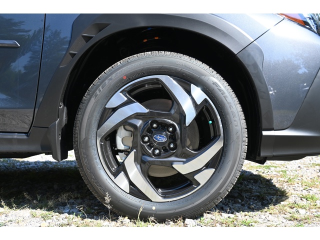 New 2026 MAGNETITE GRAY PEARL Subaru Limited Hybrid image 13