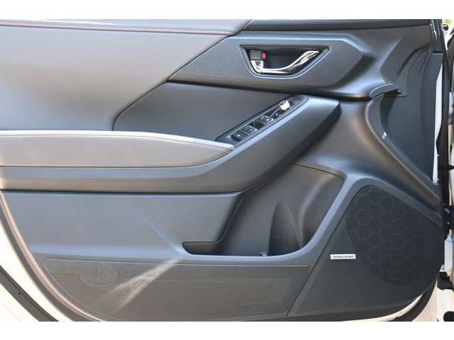 New 2026 CRYSTAL WHITE PEARL Subaru Limited Hybrid image 13