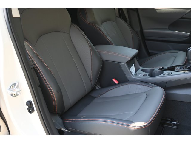 New 2026 CRYSTAL WHITE PEARL Subaru Limited Hybrid image 33