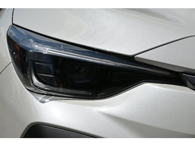 New 2026 CRYSTAL WHITE PEARL Subaru Limited Hybrid image 10