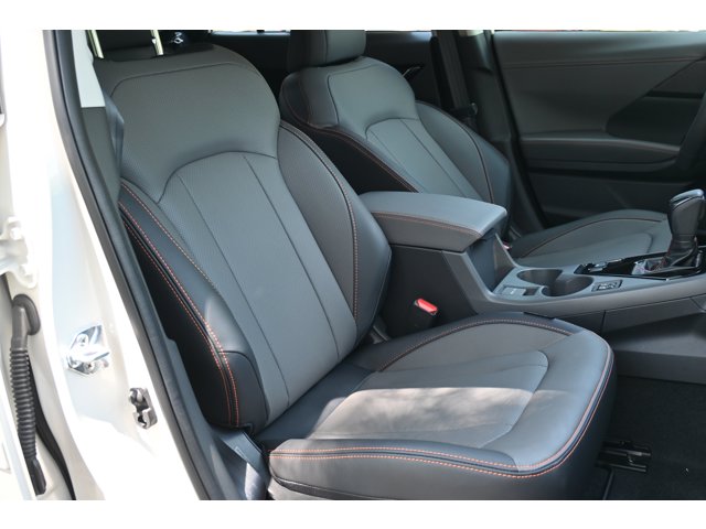 New 2026 CRYSTAL WHITE PEARL Subaru Limited Hybrid image 33