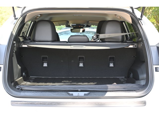 New 2026 CRYSTAL WHITE PEARL Subaru Limited Hybrid image 34
