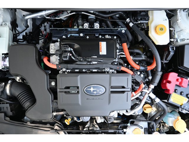 New 2026 CRYSTAL WHITE PEARL Subaru Limited Hybrid image 35