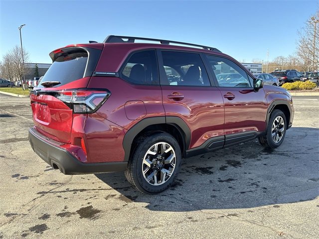 2025 Subaru Forester Premium photo 2