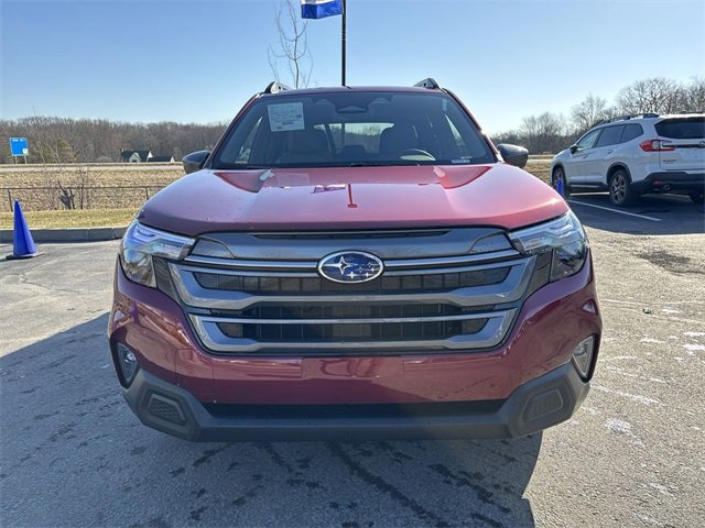 2025 Subaru Forester Premium photo 3