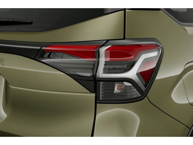 2025 Subaru Forester Premium photo 11