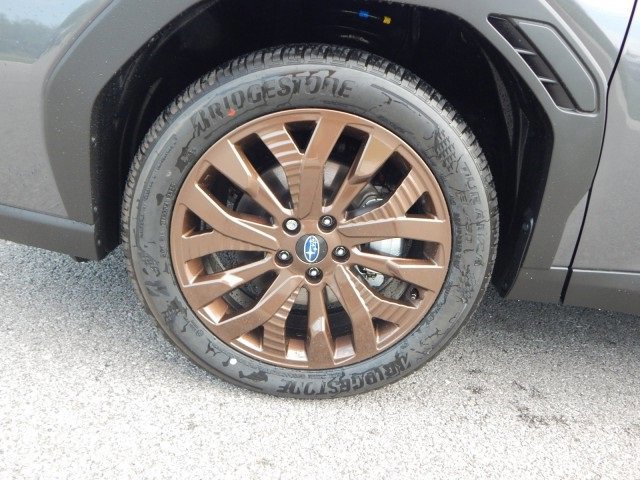 2025 Subaru Forester Sport Base photo 9