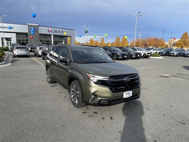 2025 Subaru Forester Touring photo 2