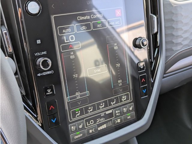 2025 Subaru Forester Touring photo 17